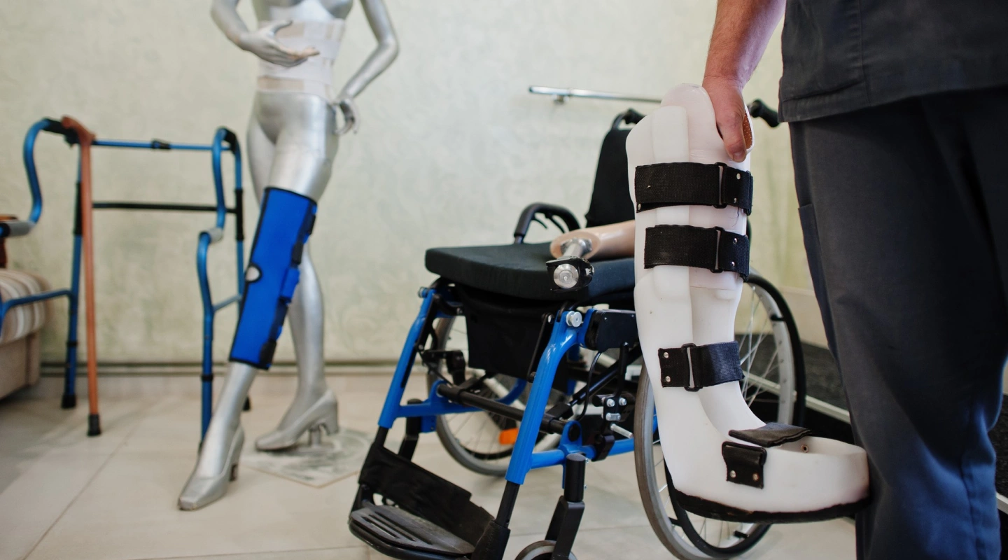 Spinal Cord Injury Home Setup: Equipment, Transfers, and Providers