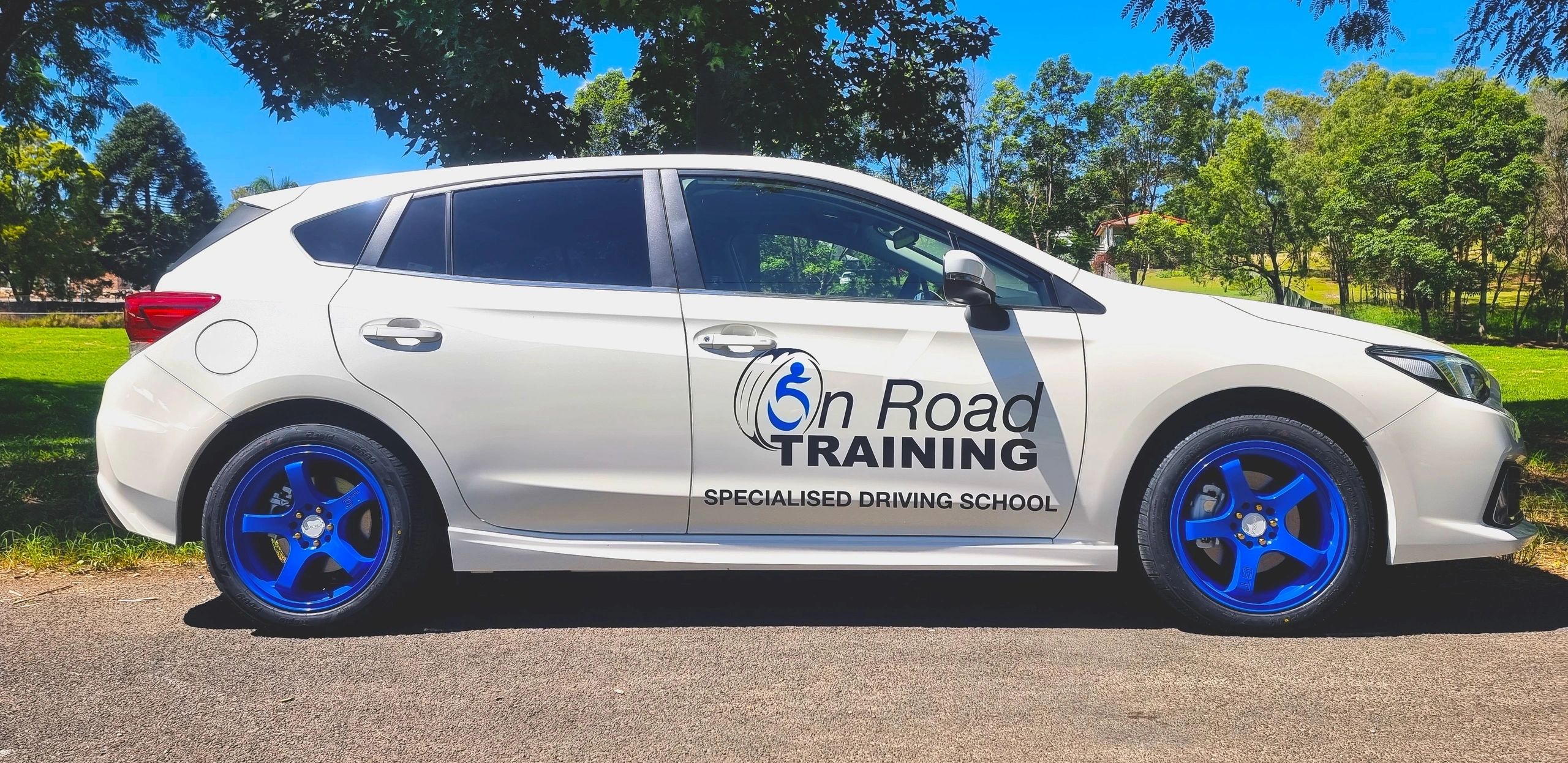 On Road Training logo